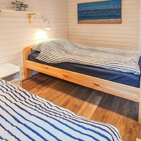 Feriehus Beautiful Home In Krems Iiwarderbrueck With Sauna Gols